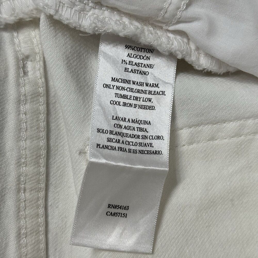 Calvin Klein Jeans Womens 6 Denim Shorts White Mid Rise Stretch Classic EUC - Picture 5 of 9